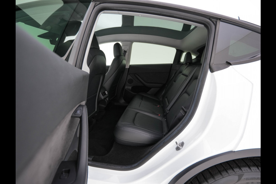 Tesla Model Y Long Range AWD 75 kWh [ 3-Fase ] (INCL-BTW) Aut. *PANO-WINDOW | AUTO-PILOT | LUXURY-LEATHER | TOP-VIEW | NAVI-FULLMAP | MATRIX-LED | AIR-SUSPENSION | DIGI-COCKPIT | KEYLESS | CAMERA | DAB+ | HEATED-COMFORTSEATS | PRIVACY-GLA
