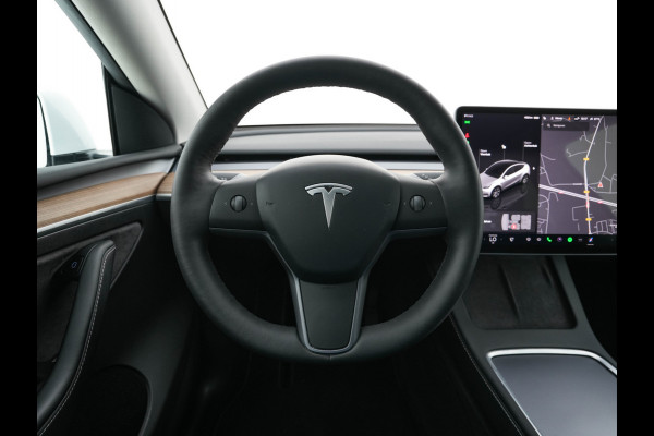 Tesla Model Y Long Range AWD 75 kWh [ 3-Fase ] (INCL-BTW) Aut. *PANO-WINDOW | AUTO-PILOT | LUXURY-LEATHER | TOP-VIEW | NAVI-FULLMAP | MATRIX-LED | AIR-SUSPENSION | DIGI-COCKPIT | KEYLESS | CAMERA | DAB+ | HEATED-COMFORTSEATS | PRIVACY-GLA