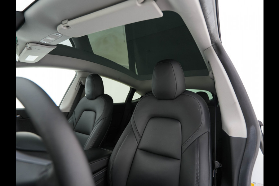 Tesla Model Y Long Range AWD 75 kWh [ 3-Fase ] (INCL-BTW) Aut. *PANO-WINDOW | AUTO-PILOT | LUXURY-LEATHER | TOP-VIEW | NAVI-FULLMAP | MATRIX-LED | AIR-SUSPENSION | DIGI-COCKPIT | KEYLESS | CAMERA | DAB+ | HEATED-COMFORTSEATS | PRIVACY-GLA
