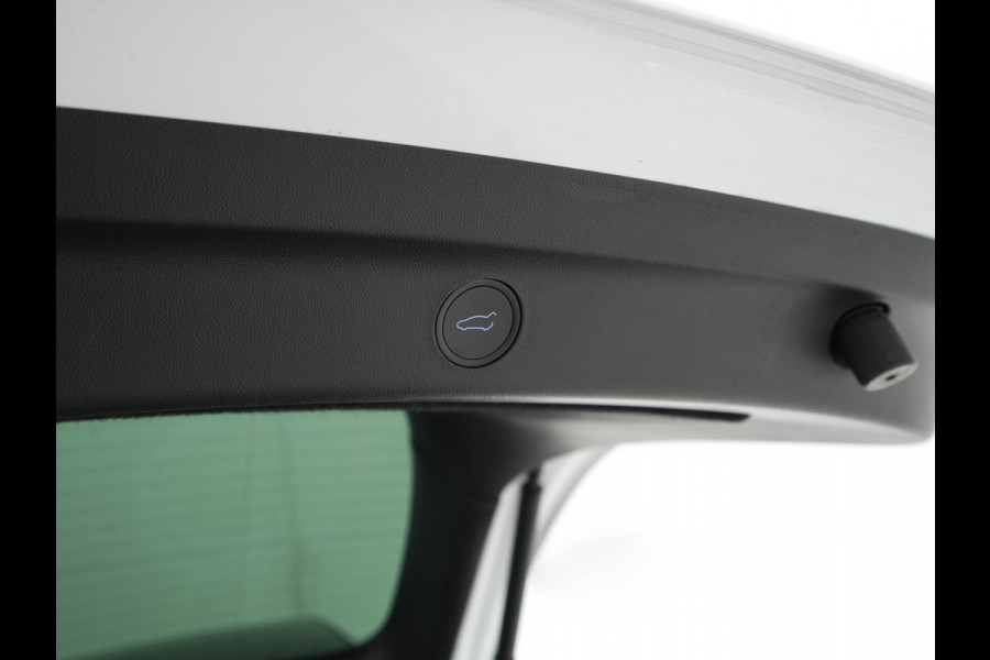 Tesla Model Y Long Range AWD 75 kWh [ 3-Fase ] (INCL-BTW) Aut. *PANO-WINDOW | AUTO-PILOT | LUXURY-LEATHER | TOP-VIEW | NAVI-FULLMAP | MATRIX-LED | AIR-SUSPENSION | DIGI-COCKPIT | KEYLESS | CAMERA | DAB+ | HEATED-COMFORTSEATS | PRIVACY-GLA