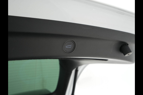 Tesla Model Y Long Range AWD 75 kWh [ 3-Fase ] (INCL-BTW) Aut. *PANO-WINDOW | AUTO-PILOT | LUXURY-LEATHER | TOP-VIEW | NAVI-FULLMAP | MATRIX-LED | AIR-SUSPENSION | DIGI-COCKPIT | KEYLESS | CAMERA | DAB+ | HEATED-COMFORTSEATS | PRIVACY-GLA