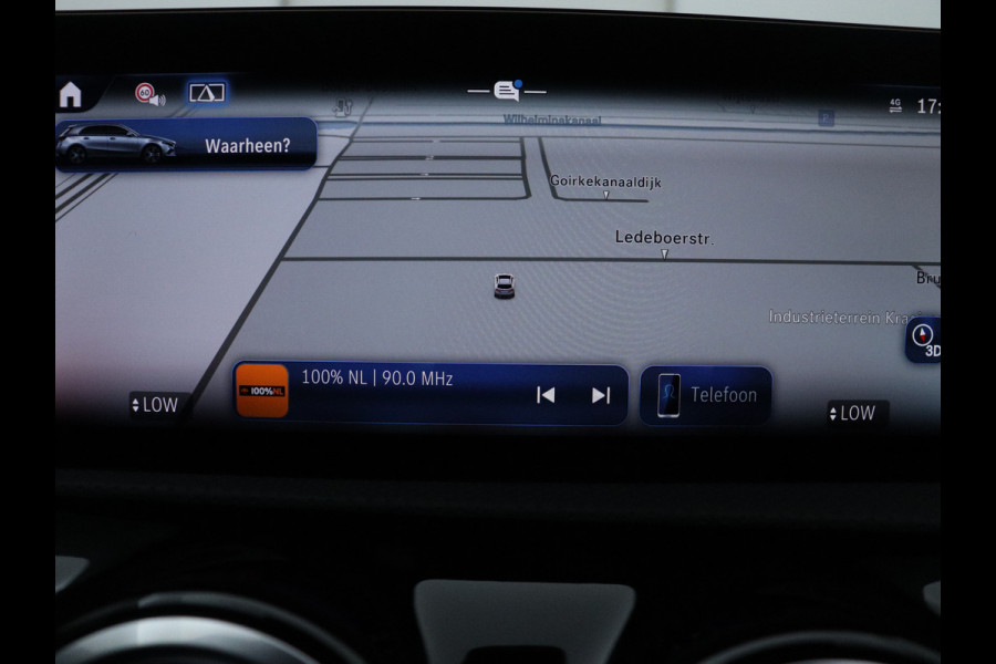 Mercedes-Benz A-Klasse 250 e Star Edition | Nightpakket | Dodehoekassistent | Parkeerpakket met achteruitrijcamera | Extra USB-poorten | KEYLESS GO | Sfeerverlichting | Verwarmde stoelen vooraan |