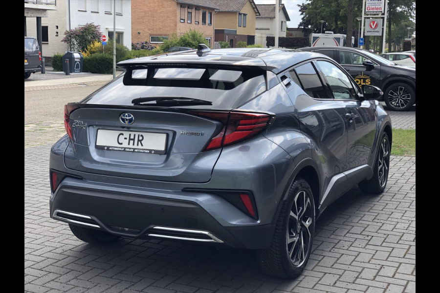 Toyota C-HR 2.0 Hybrid 184pk Bi-Tone | Dodehoekherkenning, Stoel + Stuurverwarming, Parkeersensoren, Apple CarPlay/Android Auto, 18 inch, Ke