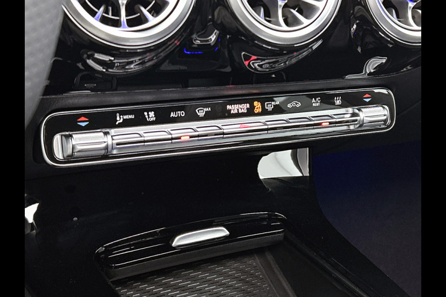 Mercedes-Benz CLA-Klasse Shooting Brake 250 e Star Edition AMG Line | Nightpakket | KEYLESS-GO | Parkeerpakket met achteruitrijcamera | 	EASY PACK achterklep | Dodehoekassistent | MULTIBEAM LED | Zitcomfortpakket | Sfeerverlichting | Verwarmde stoelen vooraan |