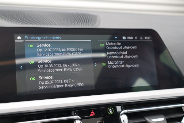BMW 3 Serie Touring 330e xDrive Panorama / Head-Up / Laser / Dode hoek / Camera / Leder / HiFi /