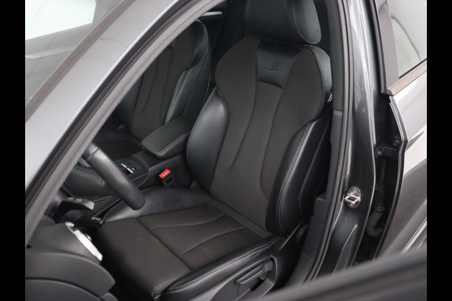 Audi A3 35 TFSI Advance Sport | Stoelverwarming | Carplay | Virtual Cockpit | Sportstoelen | Full LED | Navigatie | Half leder | Climate control | DAB | S Line