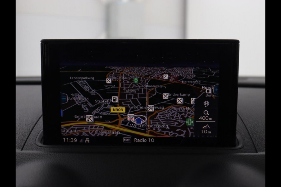 Audi A3 35 TFSI Advance Sport | Stoelverwarming | Carplay | Virtual Cockpit | Sportstoelen | Full LED | Navigatie | Half leder | Climate control | DAB | S Line