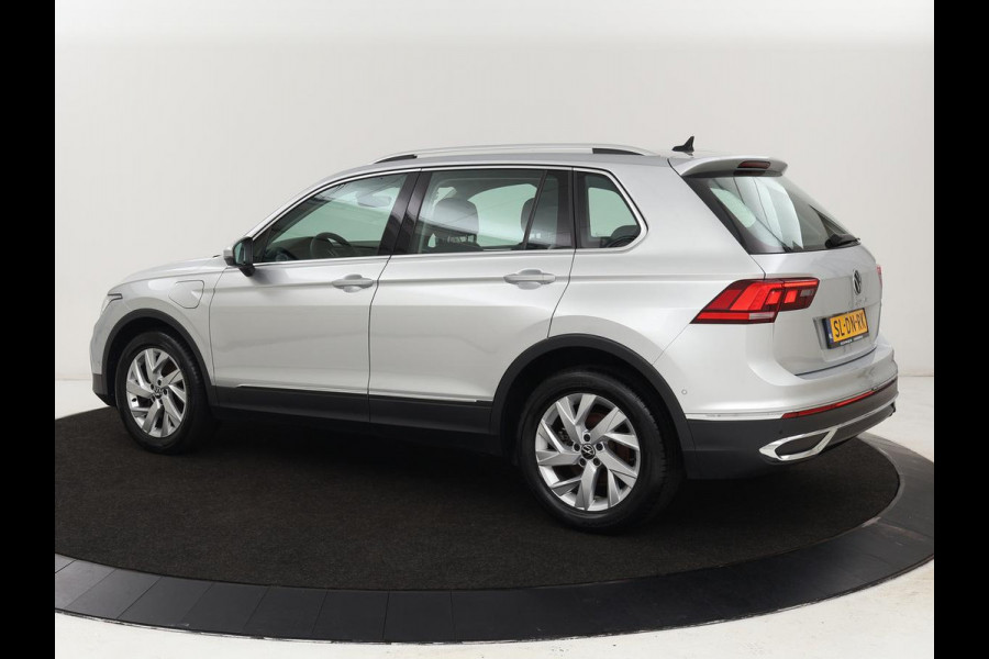 Volkswagen Tiguan 1.4 TSI eHybrid | Stoel & stuurverwarming | Adaptive cruise | Carplay | Park Assist | Navigatie | Side Assist | Virtual Cockpit | Full LED | PHEV