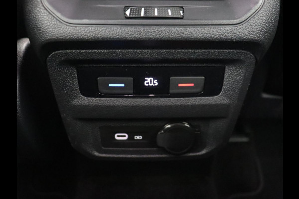 Volkswagen Tiguan 1.4 TSI eHybrid | Stoel & stuurverwarming | Adaptive cruise | Carplay | Park Assist | Navigatie | Side Assist | Virtual Cockpit | Full LED | PHEV