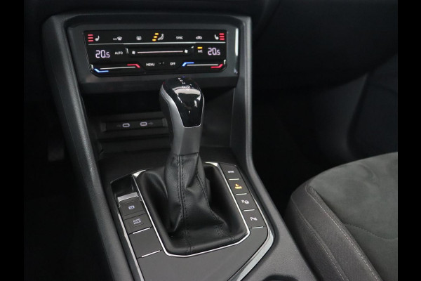 Volkswagen Tiguan 1.4 TSI eHybrid | Stoel & stuurverwarming | Adaptive cruise | Carplay | Park Assist | Navigatie | Side Assist | Virtual Cockpit | Full LED | PHEV