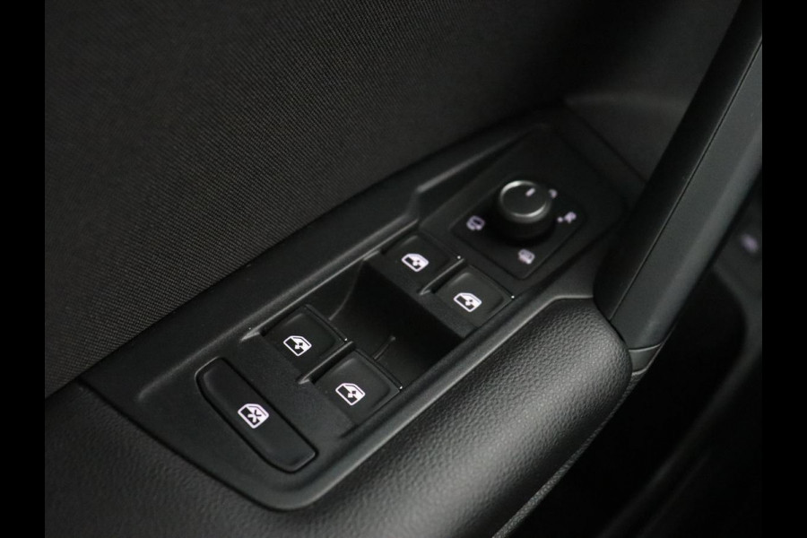 Volkswagen Tiguan 1.4 TSI eHybrid | Stoel & stuurverwarming | Adaptive cruise | Carplay | Park Assist | Navigatie | Side Assist | Virtual Cockpit | Full LED | PHEV