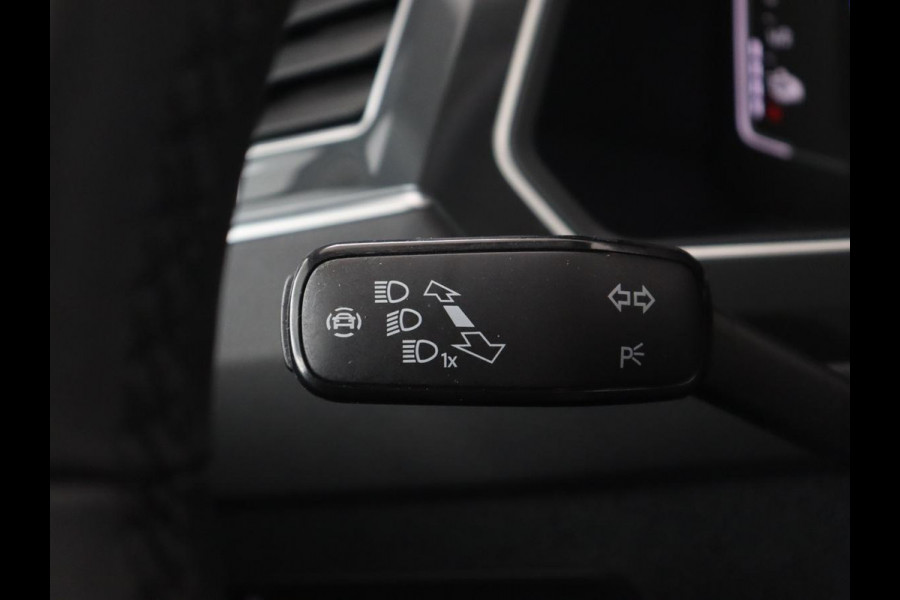 Volkswagen Tiguan 1.4 TSI eHybrid | Stoel & stuurverwarming | Adaptive cruise | Carplay | Park Assist | Navigatie | Side Assist | Virtual Cockpit | Full LED | PHEV