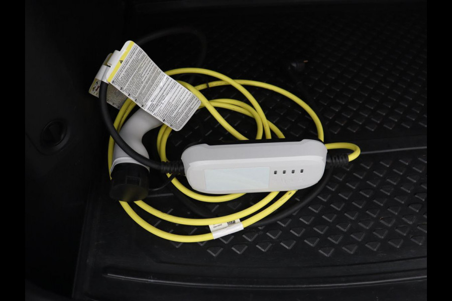 Volkswagen Tiguan 1.4 TSI eHybrid | Stoel & stuurverwarming | Adaptive cruise | Carplay | Park Assist | Navigatie | Side Assist | Virtual Cockpit | Full LED | PHEV