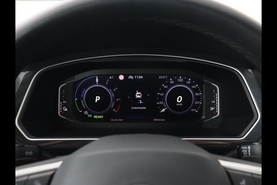 Volkswagen Tiguan 1.4 TSI eHybrid | Stoel & stuurverwarming | Adaptive cruise | Carplay | Park Assist | Navigatie | Side Assist | Virtual Cockpit | Full LED | PHEV