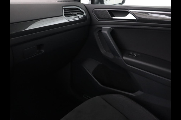 Volkswagen Tiguan 1.4 TSI eHybrid | Stoel & stuurverwarming | Adaptive cruise | Carplay | Park Assist | Navigatie | Side Assist | Virtual Cockpit | Full LED | PHEV