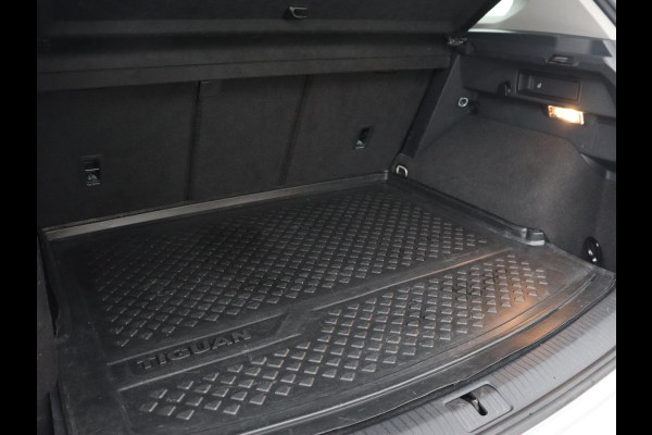 Volkswagen Tiguan 1.4 TSI eHybrid | Stoel & stuurverwarming | Adaptive cruise | Carplay | Park Assist | Navigatie | Side Assist | Virtual Cockpit | Full LED | PHEV