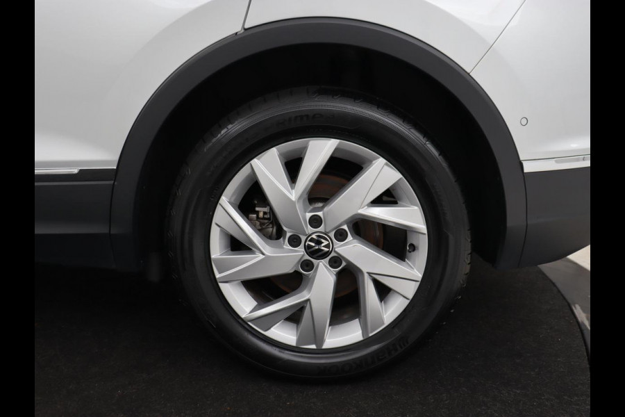 Volkswagen Tiguan 1.4 TSI eHybrid | Stoel & stuurverwarming | Adaptive cruise | Carplay | Park Assist | Navigatie | Side Assist | Virtual Cockpit | Full LED | PHEV