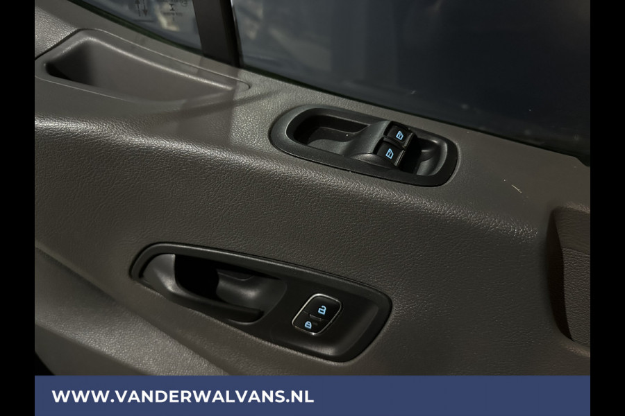 Ford Transit 2.0 TDCI 131pk L3H2 Euro6 Airco | Camera | Navigatie | Apple Carplay | Cruisecontrol | Stoelverwarming Android Auto, Verwarmde voorruit, Parkeersensoren, Bijrijdersbank