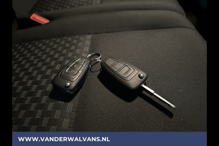 Ford Transit 2.0 TDCI 131pk L3H2 Euro6 Airco | Camera | Navigatie | Apple Carplay | Cruisecontrol | Stoelverwarming Android Auto, Verwarmde voorruit, Parkeersensoren, Bijrijdersbank