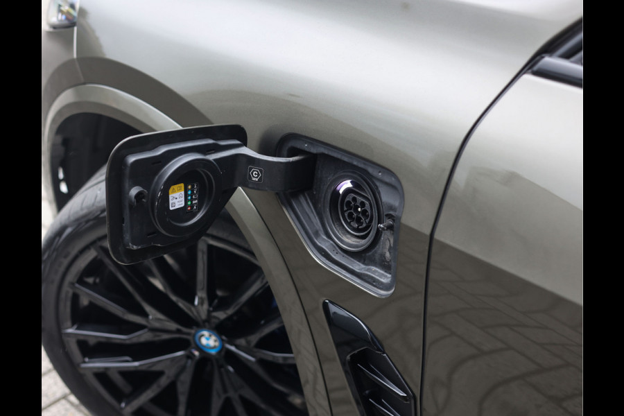 BMW X5 50e xDrive | M Performance - Pano - Trekhaak - Massage