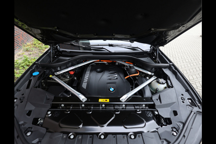 BMW X5 50e xDrive | M Performance - Pano - Trekhaak - Massage