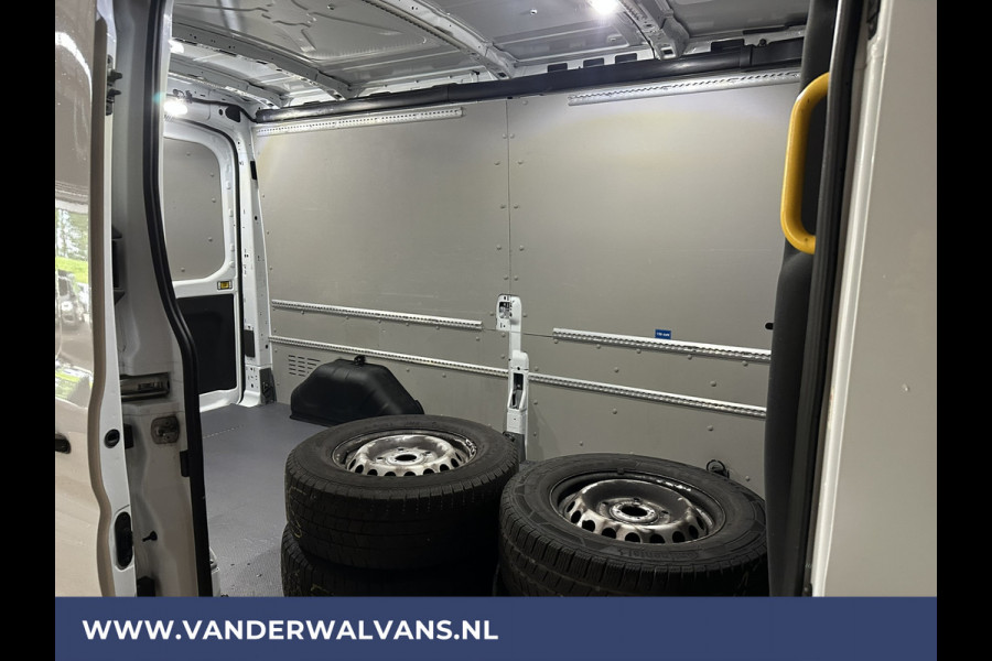Ford Transit 2.0 TDCI 131pk L3H2 Euro6 Airco | Camera | Navigatie | Apple Carplay | Cruisecontrol Stoelverwarming, Verwarmde voorruit, Parkeersensoren, Bijrijdersbank, 2500kg trekvermogen