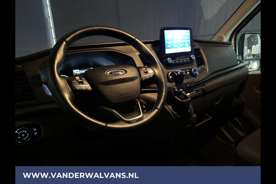 Ford Transit 2.0 TDCI 131pk L3H2 Euro6 Airco | Camera | Navigatie | Apple Carplay | Cruisecontrol Stoelverwarming, Verwarmde voorruit, Parkeersensoren, Bijrijdersbank, 2500kg trekvermogen