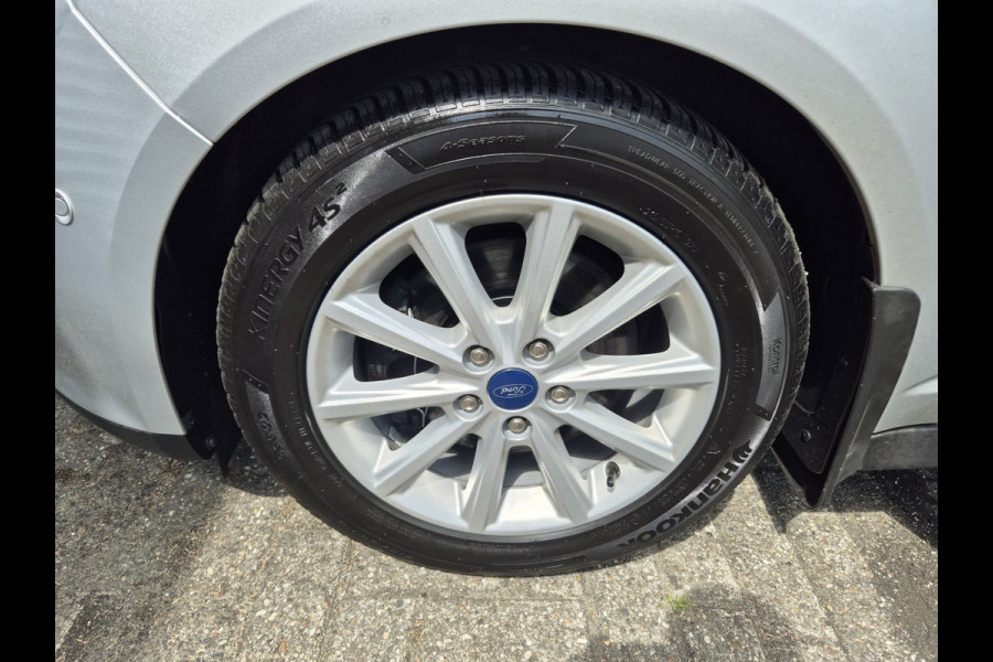 Ford C-MAX 1.5 Titanium Automaat, airco,cruise,android,navigatie/camera,stuur/stoelverwarming,afneembarehaak,parkeersensoren,