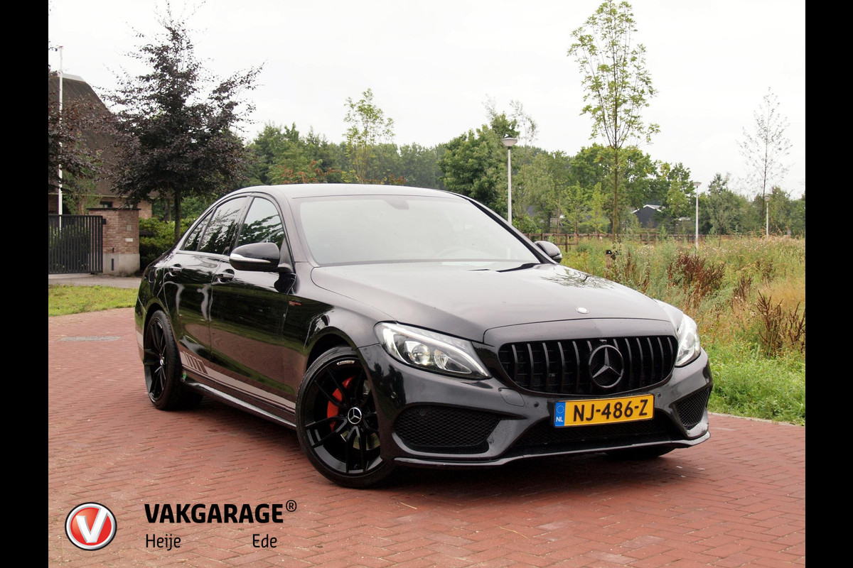 Mercedes-Benz C-Klasse 180 AMG Sport Edition | Camera | Navigatie | Black Optiek | Cruise Control | Mercedes-Benz C-Klasse 180 AMG Sport Edition | Camera | Navigatie | Black Optiek | Cruise Control |