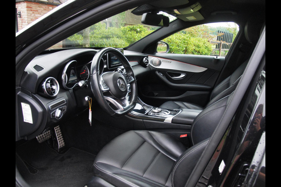 Mercedes-Benz C-Klasse 180 AMG Sport Edition | Camera | Navigatie | Black Optiek | Cruise Control |