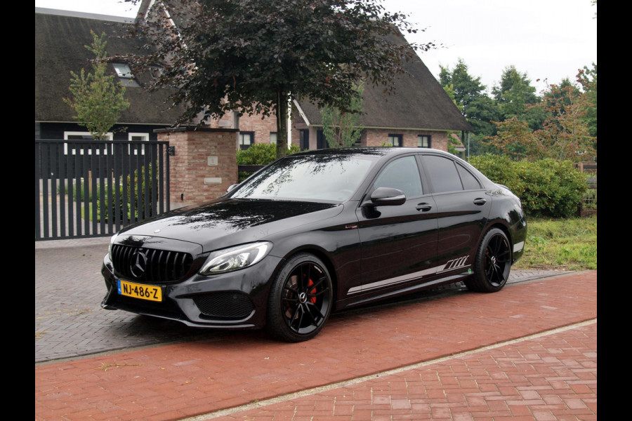 Mercedes-Benz C-Klasse 180 AMG Sport Edition | Camera | Navigatie | Black Optiek | Cruise Control |
