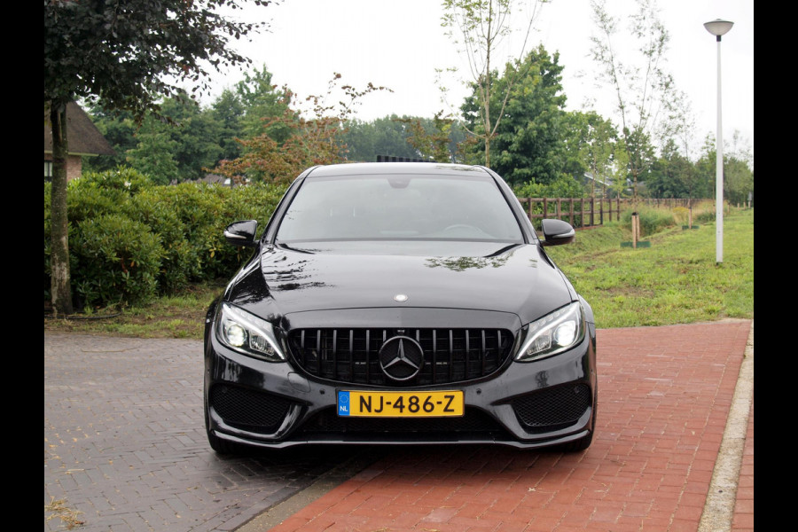 Mercedes-Benz C-Klasse 180 AMG Sport Edition | Camera | Navigatie | Black Optiek | Cruise Control |