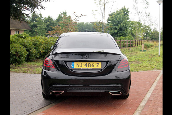 Mercedes-Benz C-Klasse 180 AMG Sport Edition | Camera | Navigatie | Black Optiek | Cruise Control |