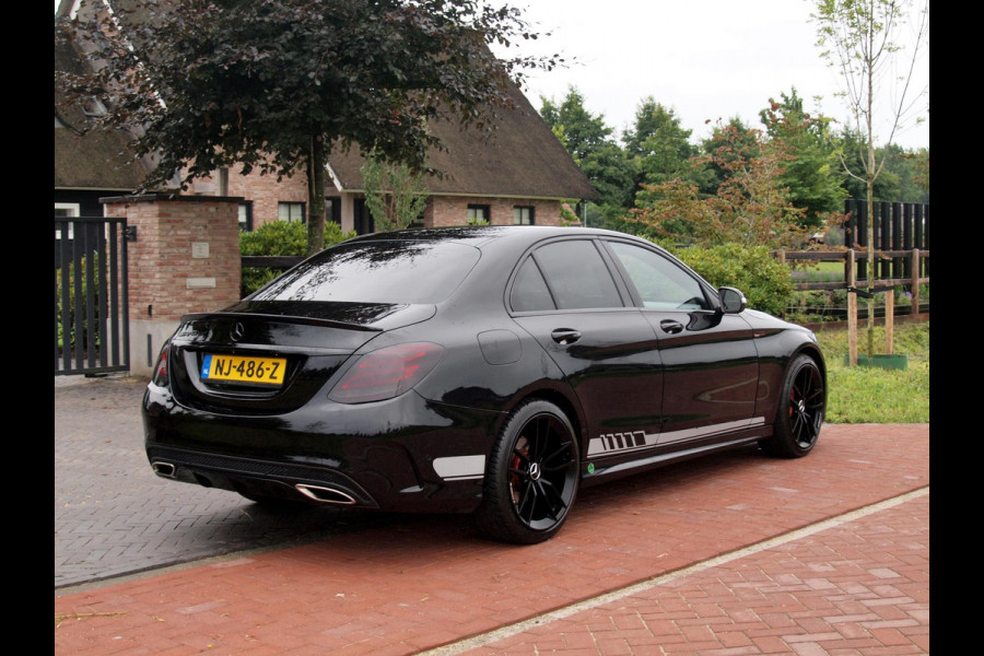 Mercedes-Benz C-Klasse 180 AMG Sport Edition | Camera | Navigatie | Black Optiek | Cruise Control |