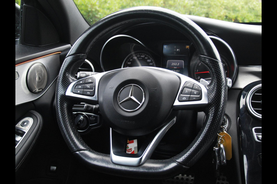 Mercedes-Benz C-Klasse 180 AMG Sport Edition | Camera | Navigatie | Black Optiek | Cruise Control |