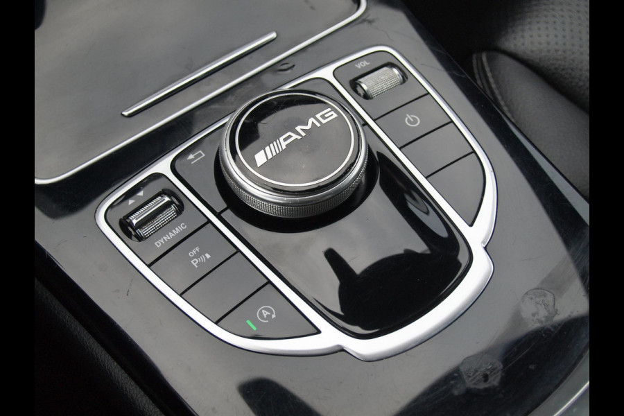 Mercedes-Benz C-Klasse 180 AMG Sport Edition | Camera | Navigatie | Black Optiek | Cruise Control |