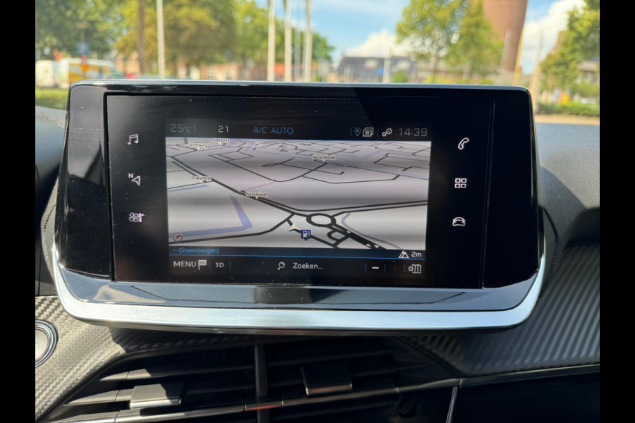 Peugeot 2008 1.2 PureTech 130 Allure Pack Navi / Clima / Camera / P-sensoren