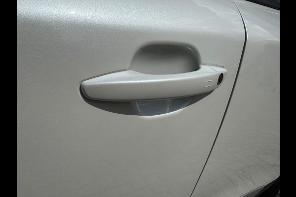 Peugeot 2008 1.2 PureTech 130 Allure Pack Navi / Clima / Camera / P-sensoren