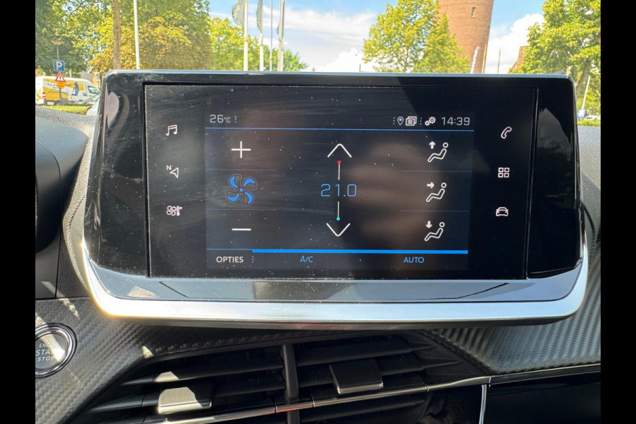 Peugeot 2008 1.2 PureTech 130 Allure Pack Navi / Clima / Camera / P-sensoren
