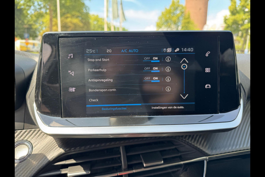 Peugeot 2008 1.2 PureTech 130 Allure Pack Navi / Clima / Camera / P-sensoren