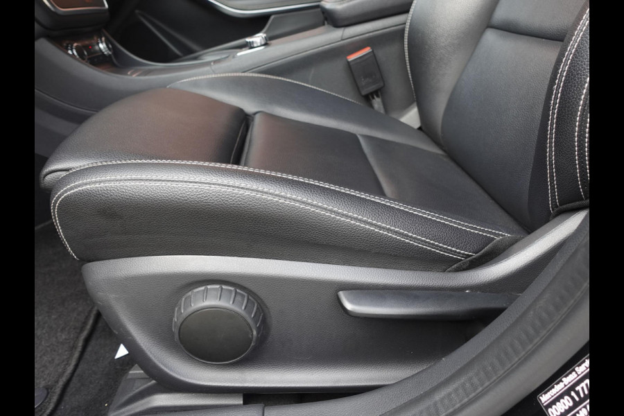 Mercedes-Benz GLA 180 Automaat AMG UrbanStyle Navigatie Climate Control Leder interieur 19"Lichtmetalen velgen #
