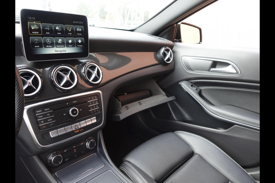 Mercedes-Benz GLA 180 Automaat AMG UrbanStyle Navigatie Climate Control Leder interieur 19"Lichtmetalen velgen #
