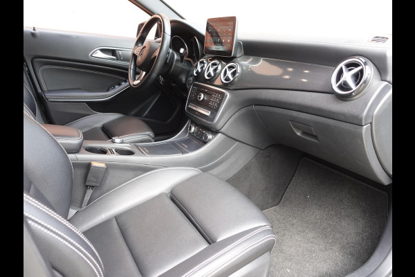 Mercedes-Benz GLA 180 Automaat AMG UrbanStyle Navigatie Climate Control Leder interieur 19"Lichtmetalen velgen #
