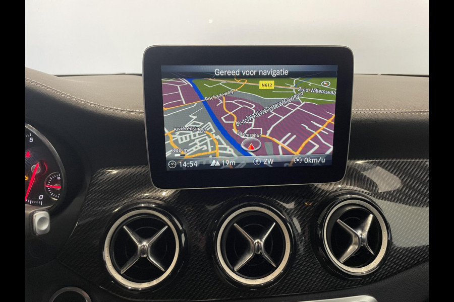 Mercedes-Benz GLA 180 Automaat AMG UrbanStyle Navigatie Climate Control Leder interieur 19"Lichtmetalen velgen #