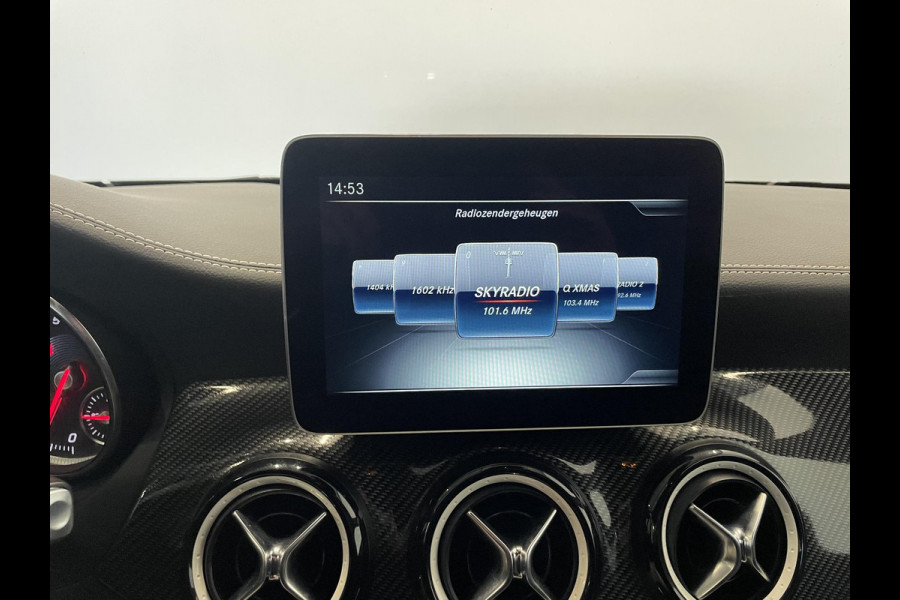 Mercedes-Benz GLA 180 Automaat AMG UrbanStyle Navigatie Climate Control Leder interieur 19"Lichtmetalen velgen #