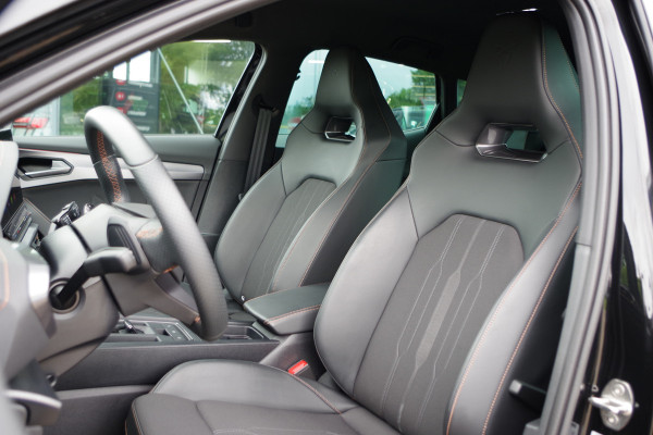 CUPRA Formentor 1.4 e-Hybrid VZ 245 PK Copper Edition PHEV, DCC, Camera, Kuipstoelen, LED