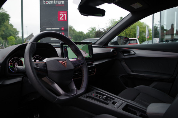 CUPRA Formentor 1.4 e-Hybrid VZ 245 PK Copper Edition PHEV, DCC, Camera, Kuipstoelen, LED