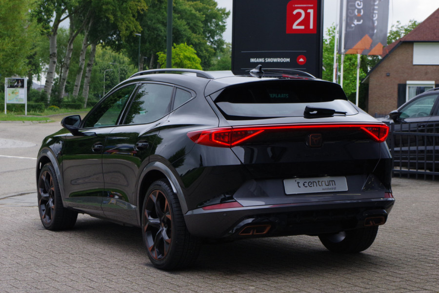 CUPRA Formentor 1.4 e-Hybrid VZ 245 PK Copper Edition PHEV, DCC, Camera, Kuipstoelen, LED