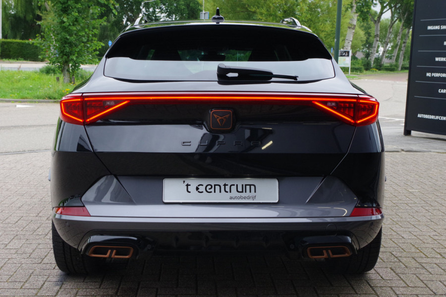 CUPRA Formentor 1.4 e-Hybrid VZ 245 PK Copper Edition PHEV, DCC, Camera, Kuipstoelen, LED