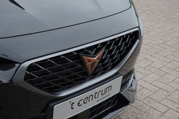 CUPRA Formentor 1.4 e-Hybrid VZ 245 PK Copper Edition PHEV, DCC, Camera, Kuipstoelen, LED